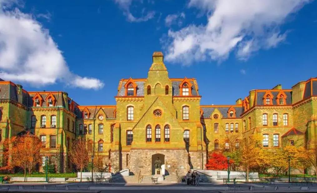 宾夕法尼亚大学与清华哪个好？学费一年多少钱？